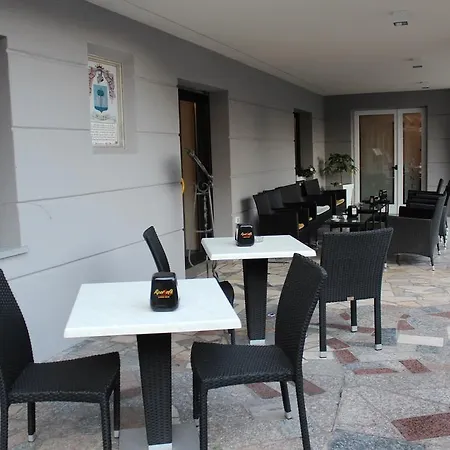 Riposo Hotel
